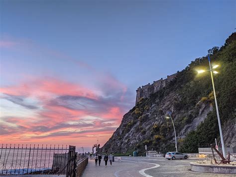 Paseo Nuevo (The New Promenade) San Sebastian - Discover Donosti