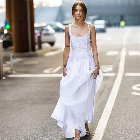 5 vestidos que regresan de los 90 a las tendencias de Primavera-Verano