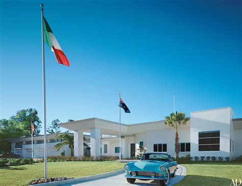 home john travolta 13