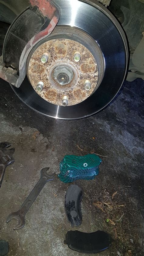 Замена колодок — Subaru Impreza (GD, GG), 1,5 л, 2004 года | другое ...