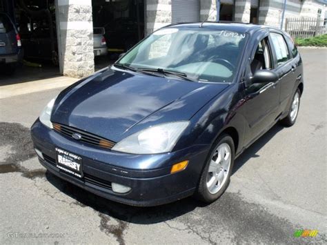 2003 Twilight Blue Metallic Ford Focus ZX5 Hatchback 34168624