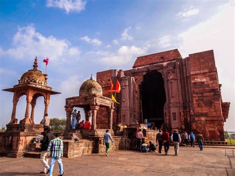 Just Tripping!: King Sized Bhojpur Temple - The Incomplete Last Act