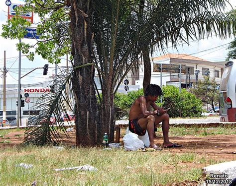 Avenida Das Amoreiras Campinas SP 15 12 2018 Couple Photos Photo