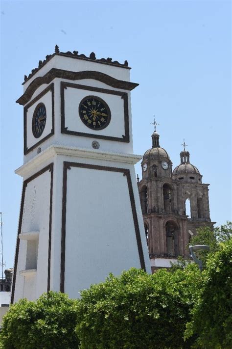 Primer reloj público de Irapuato fue donado por Álvaro Obregón Nota