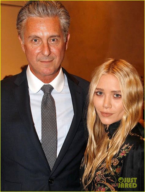 Mary Kate Olsen NYAA Take Home A Nude Benefit Photo 2590986 Mary Kate Olsen Olsen Twins