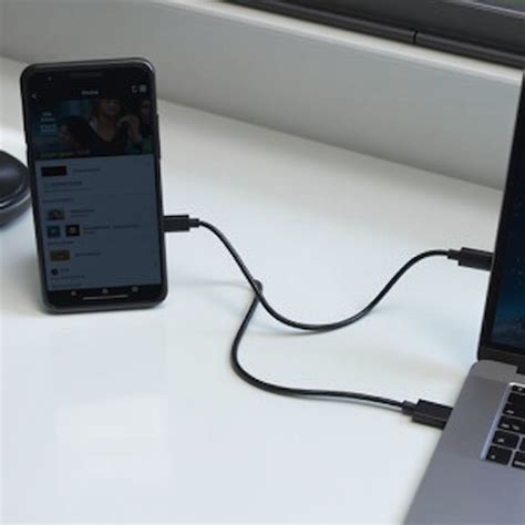 how to play video from phone to tv via usb
