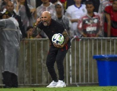 Sampaoli consegue primeira sequência de invencibilidade no comando do