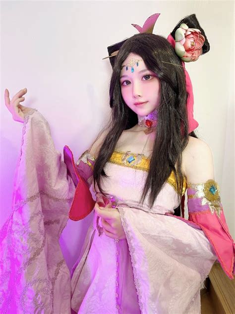 Ghim của Debbie๑௰๑ trên Coser 矮乐多Aliga