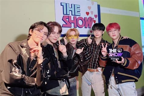 Watch Monsta X Takes St Win For Rush Hour On The Show