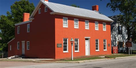 A secret rail railroad route was just discovered in the forest 1