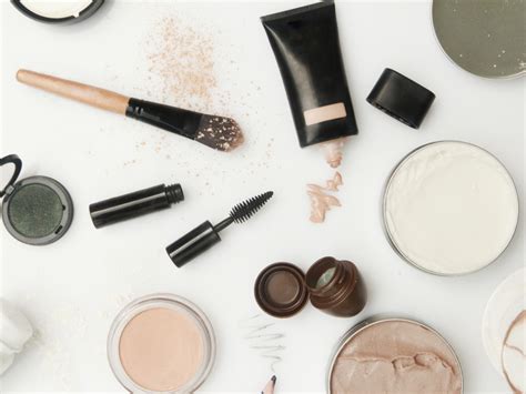 diprediksi bakal jadi tren    rekomendasi kosmetik hybrid