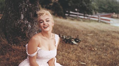 Marilyn Monroe Wedding Decorations Marilyn Monroes Three Iconic