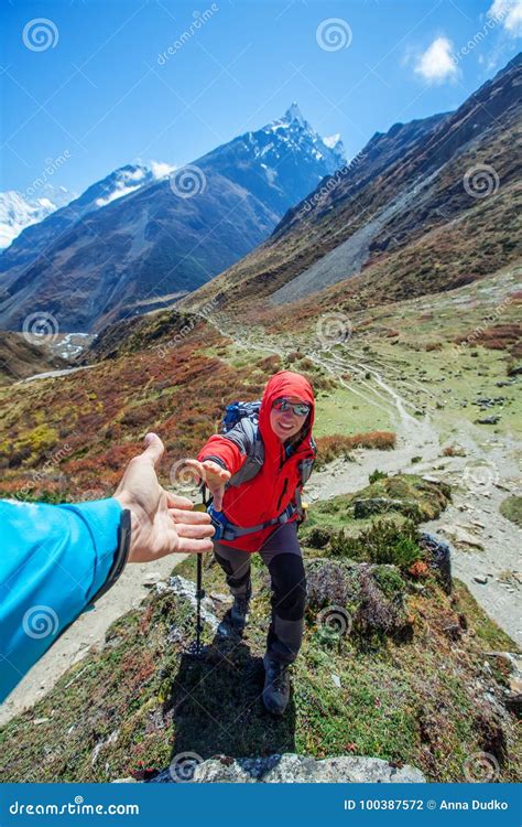 Wanderer Auf Der Wanderung Im Himalaja Manaslu Region Nepal Stockfoto