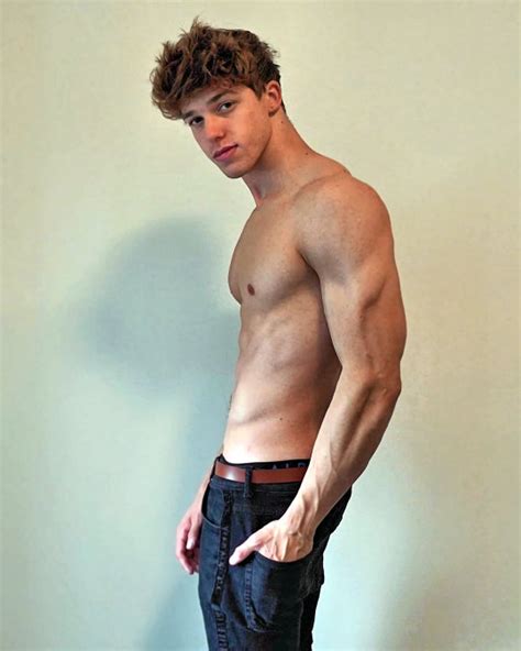 Hot Dudes 26 November 2022 Hot Guys