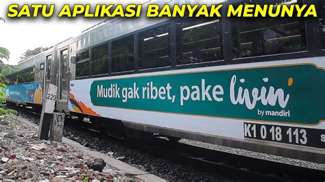 Stiker Aplikasi Livin Mandiri Terpasang Pada Ka Argo Bromo Anggrek