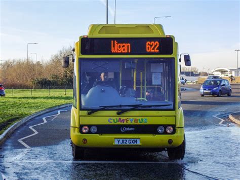 Cumfybus Optare Solo Hybrid Yj Gxn Joshua Allen Flickr