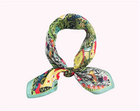 Pure Mulberry Silk Scarf Lightweight Small Square Neckerchief | Peppaca