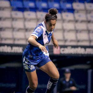 Ana Lucía Martínez fue nombrada jugadora del partido Monterrey vs