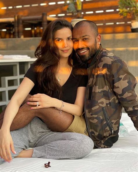 Hardik Pandya S Wife Natasa Stankovic Looks Hot At The Pool In Her Latest Click