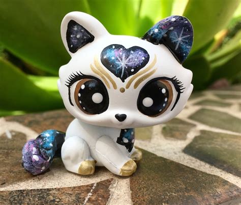 Littlest Pet Shop Cute LPS crouching KITTY Cat Galaxy | Etsy