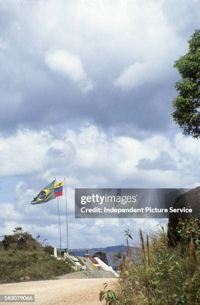 Brazil Venezuela Border Photos and Premium High Res Pictures - Getty Images