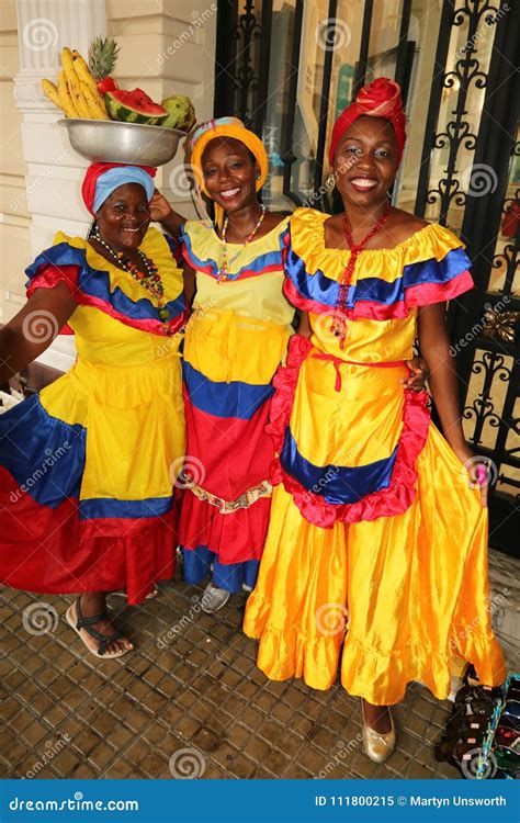 Woman in Traditional Dress in Cartagena De Indias, Colombia Editorial ...