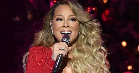 Mariah Carey Is Officially *Not* The Reigning Queen Of Christmas