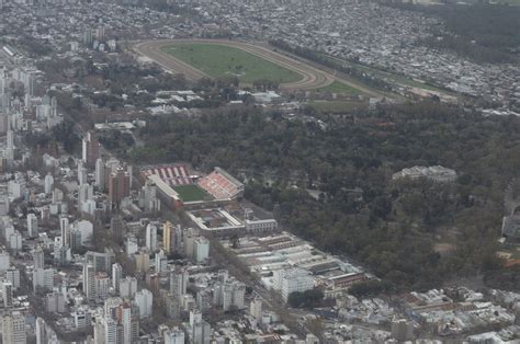 Quieren declarar en La Plata al Bosque al Hipódromo y las facultades