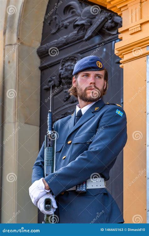 Royal Guardsman on Guard at Swedish Royal Palace Editorial Stock Photo ...