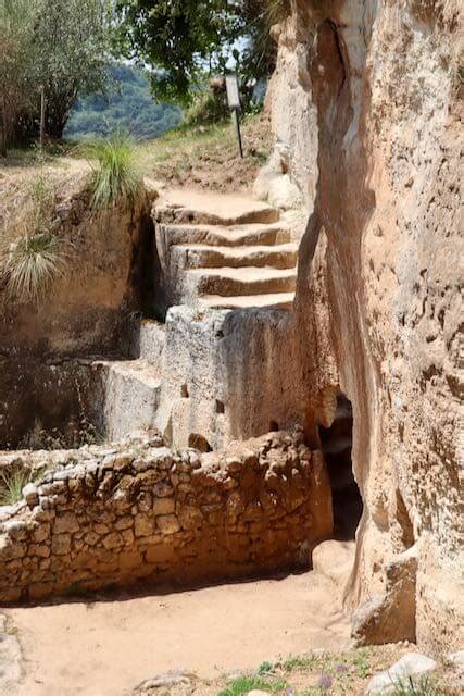 Zungri La Città di Pietra della Calabria