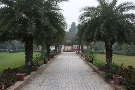 Resort Inn in Sohna Road, Gurgaon | Resort - VenueMonk