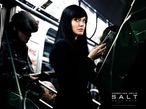 Hd Wallpaper Of Angelina Jolie In The Movie Salt