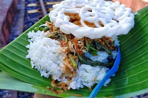 Eksplorasi 3 Hidangan Khas yang Wajib Anda Nikmati: Memetakan Kelezatan ...