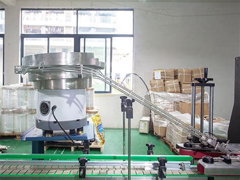 Automatic Bottle Filling Capping And Labeling Machine