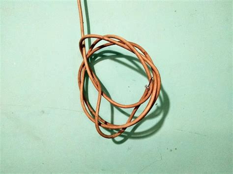 Page Naked Wires Pictures