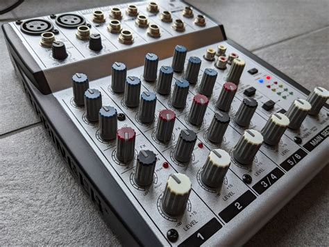 Behringer EURORACK UB802 Ultra Low Noise Design Mixer Kaufen Auf Ricardo