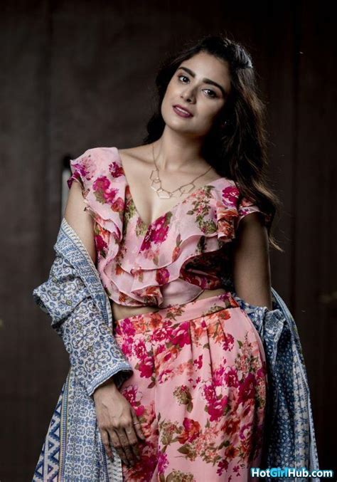 Sexy Priyanka Sharma Hot Indian Actress Pics 14 Photos