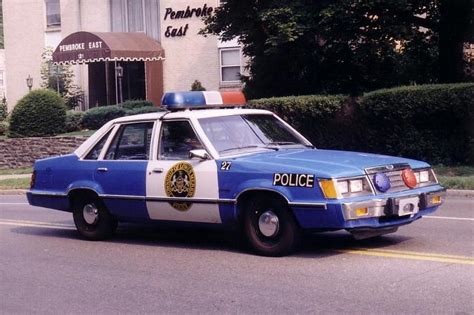 1984 1985 Ford Ltd Police Package Code 3 Garage