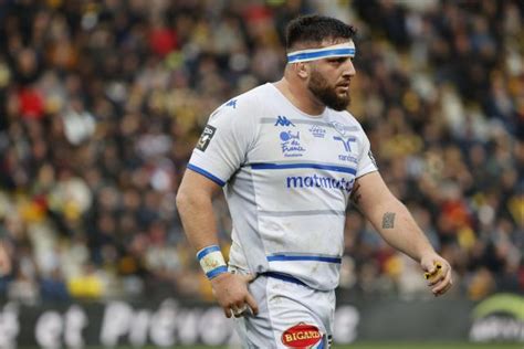 Top 14 Aurélien Azar va rempiler avec Castres jusqu en 2026