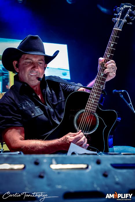 Lee Kernaghan Groundwater Country Music Festival Broadbeach Gold