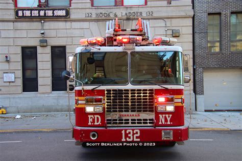 Fdny Ladder Company Scott Berliner Flickr