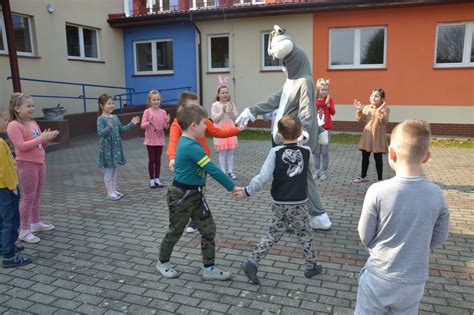 Wizyta Zaj Czka Grupa Abki Przedszkole Publiczne Calineczka W