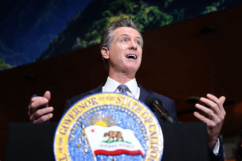 Newsom Survived The Recall Now Hes Ramping Up Attacks On Red States