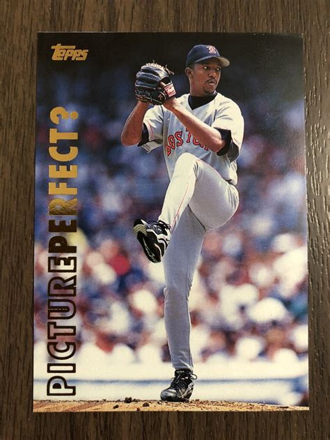 Pedro Martinez Topps Picture Perfect Boston Red Sox Baseball Card