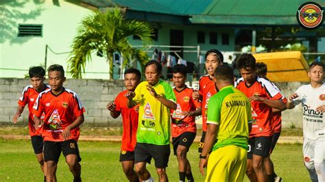 Training H Sebelum Bertandang Ke Sulut United Youtube