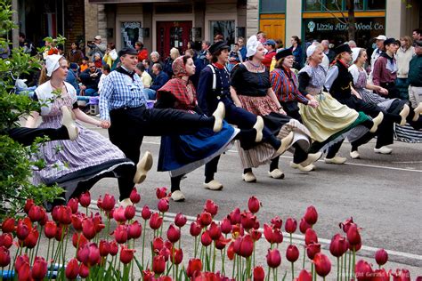 Holland Tulip Time Klompen Dance 700767 - Pack 'n' Fly