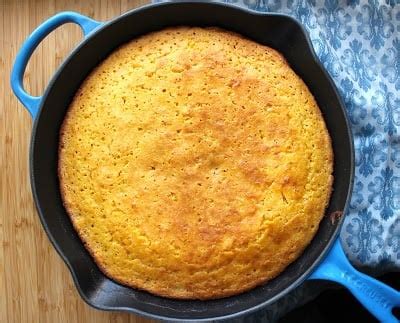 Skillet Cornbread - Domesticate ME