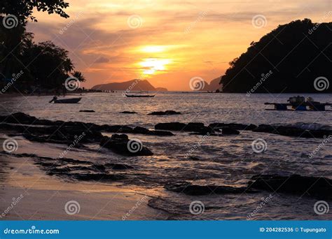el nido sunset  palawan stock photo image  paradise