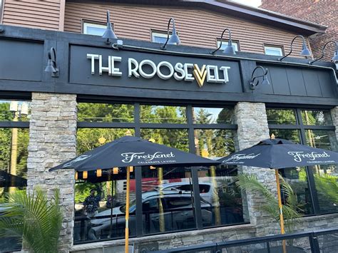 The Roosevelt - East Rutherford, NJ 07073 - Menu, Reviews, Hours & Contact