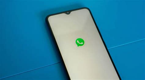 Cómo activar el modo súper oscuro de WhatsApp Tus Buenas Noticias